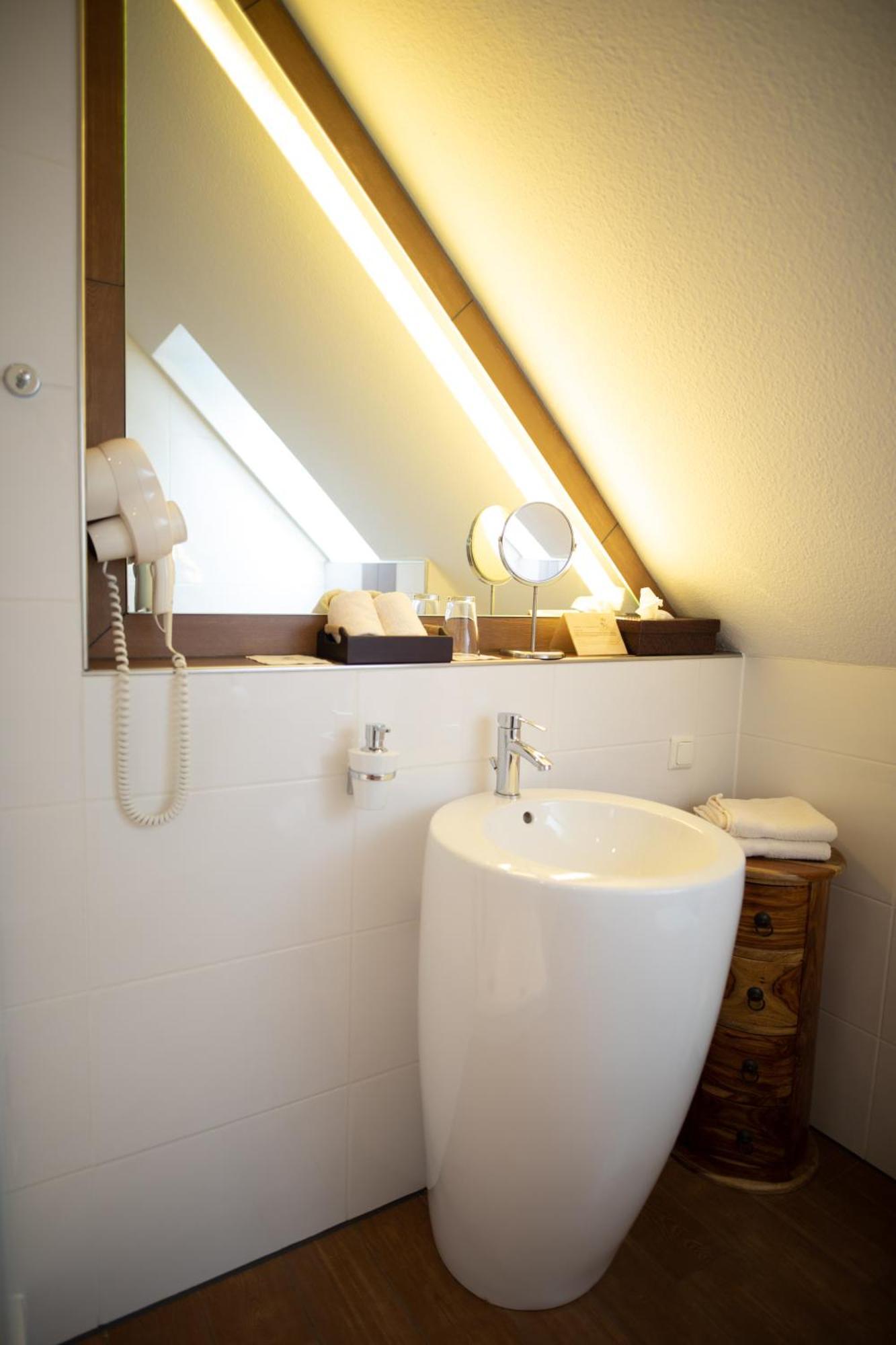 Vier Jahreszeiten Rooms Husum  Luaran gambar